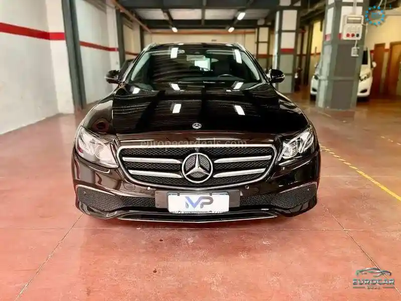 Mercedes-Benz E 220