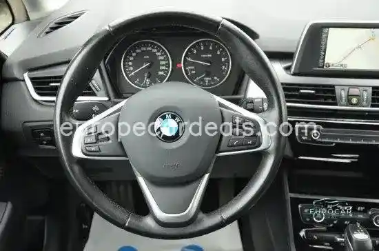 BMW 218