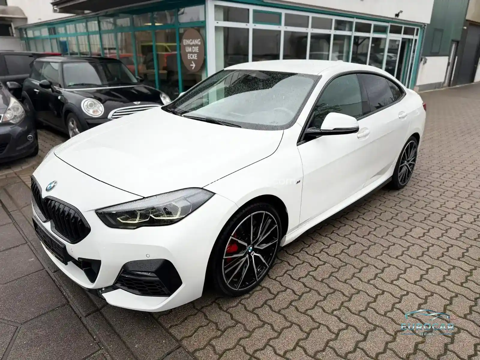 BMW 220