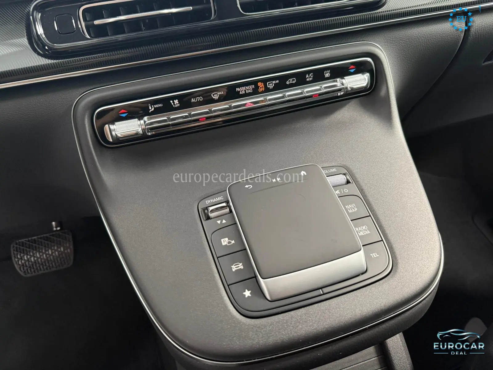 Mercedes-Benz V 220