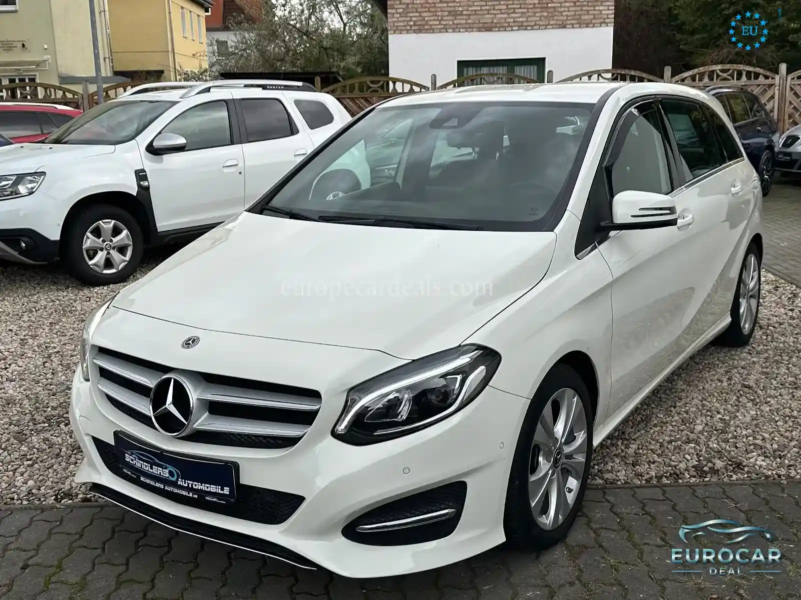Mercedes-Benz B 180