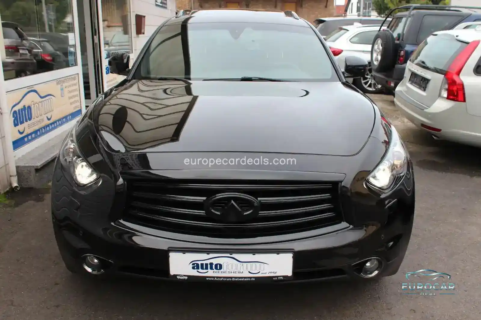 Infiniti QX70