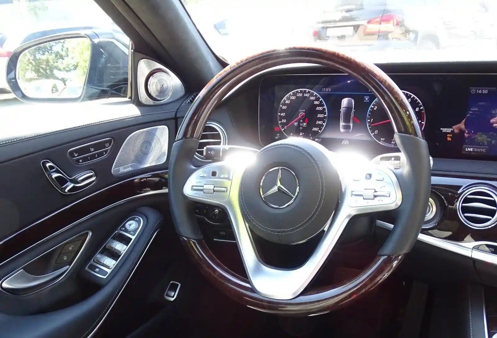 Mercedes-Benz S 600