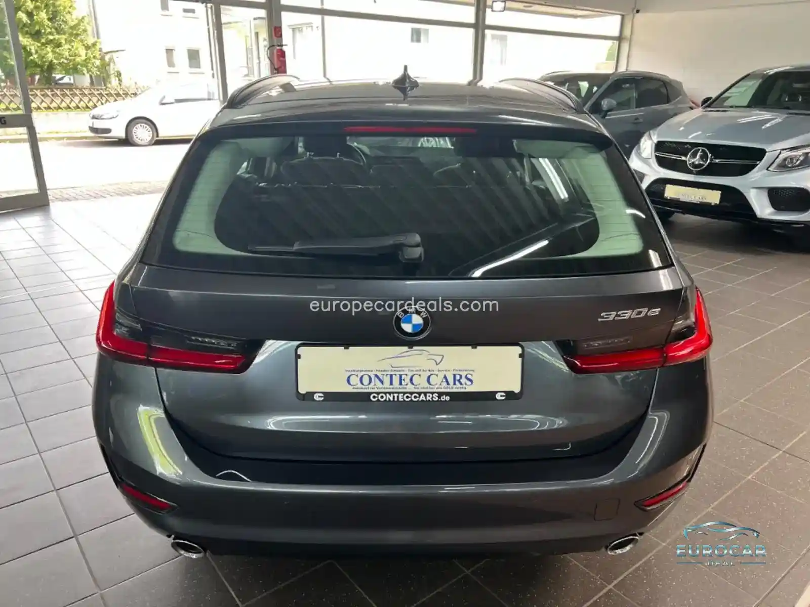 BMW 330