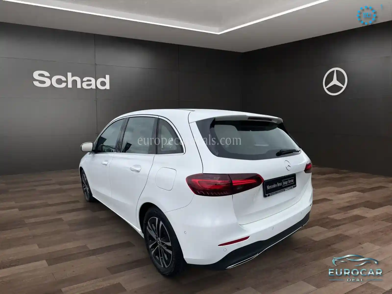 Mercedes-Benz B 180