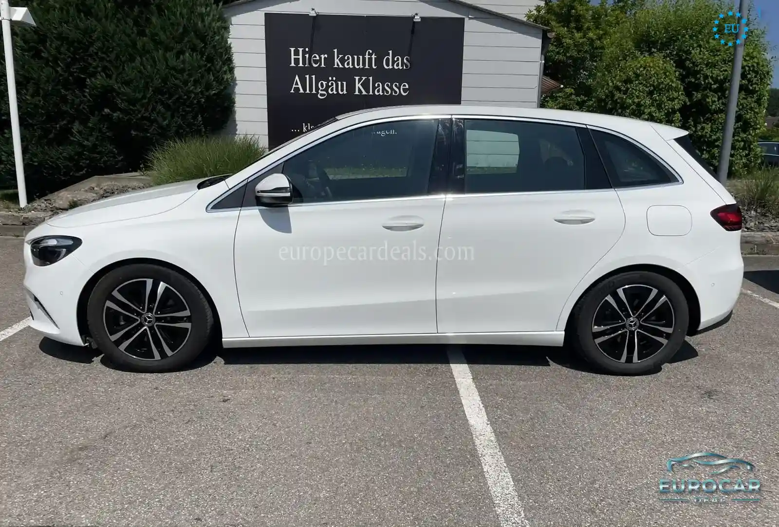 Mercedes-Benz B 180
