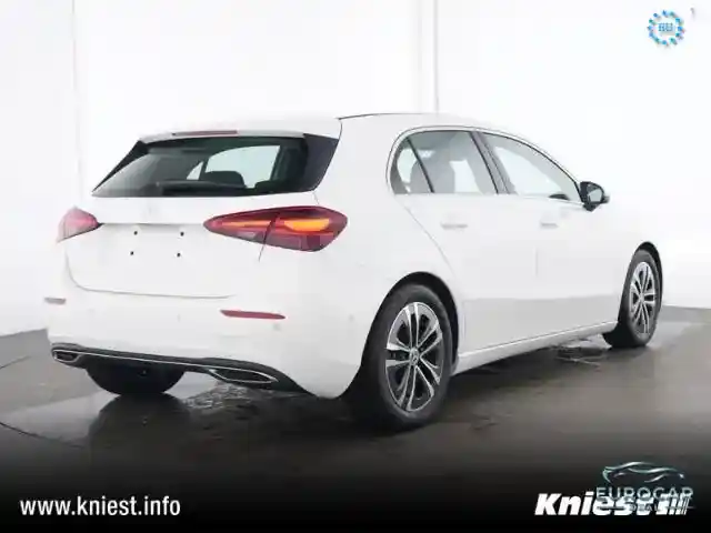 Mercedes-Benz A 220
