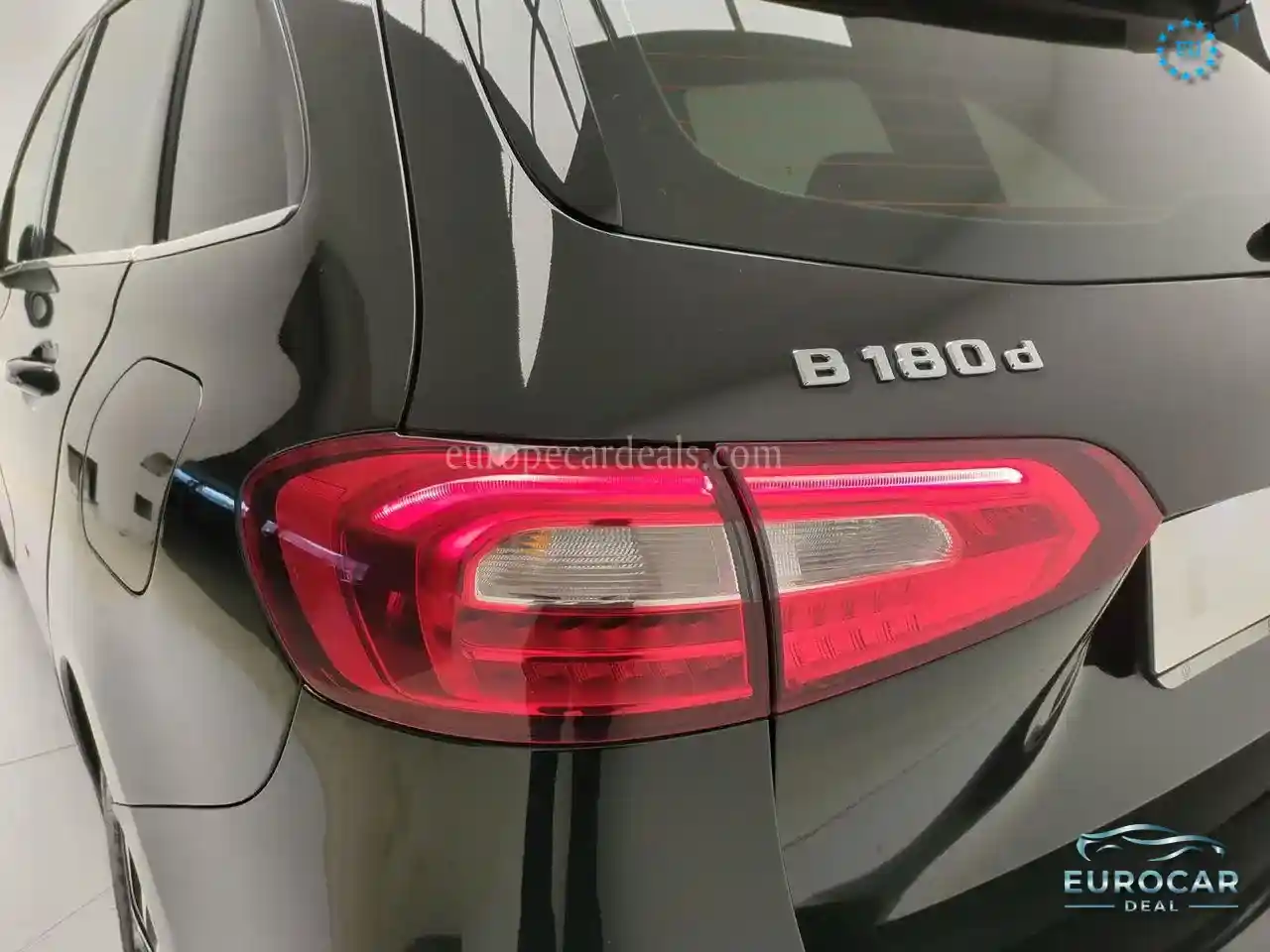 Mercedes-Benz B 180