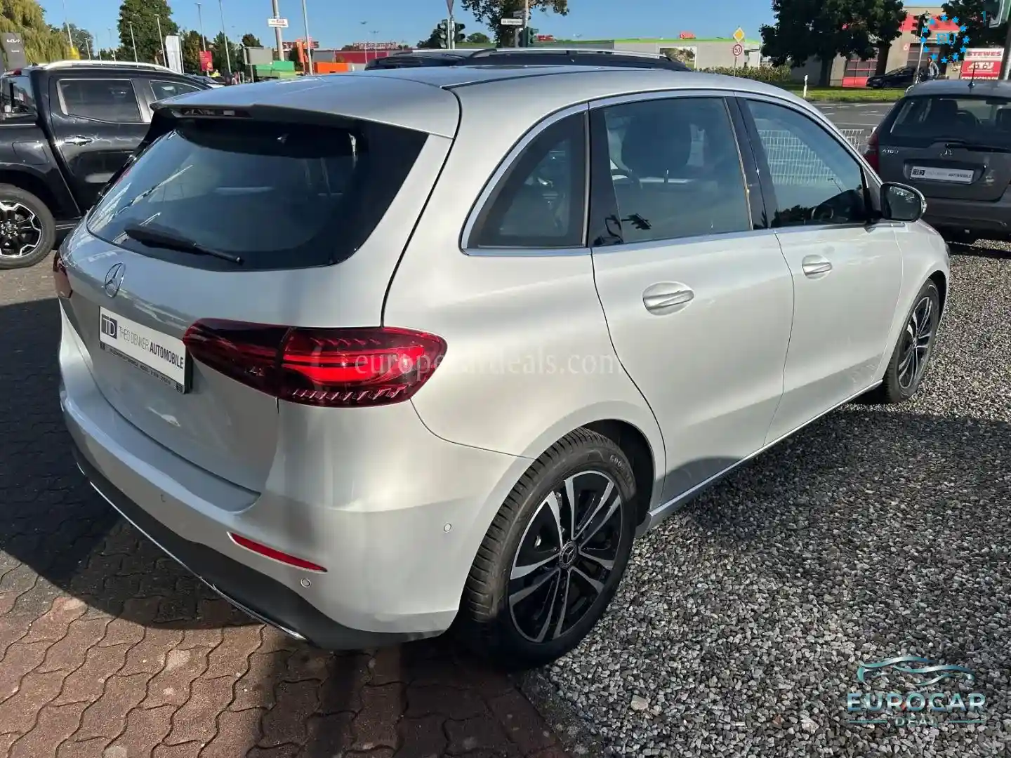 Mercedes-Benz B 200