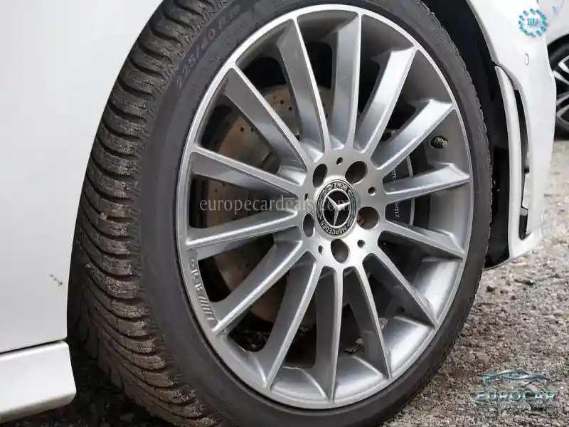 Mercedes-Benz CLA 200 Shooting Brake