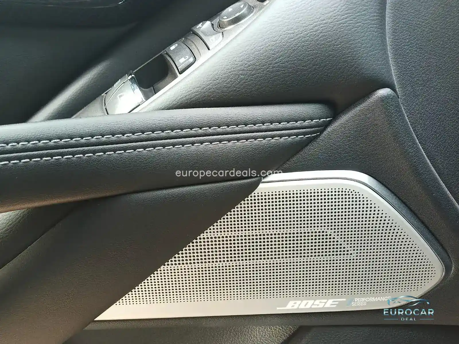 Infiniti Q60