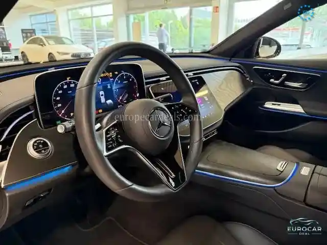 Mercedes-Benz E 220