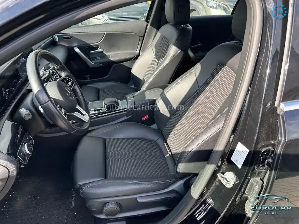 Mercedes-Benz A 220