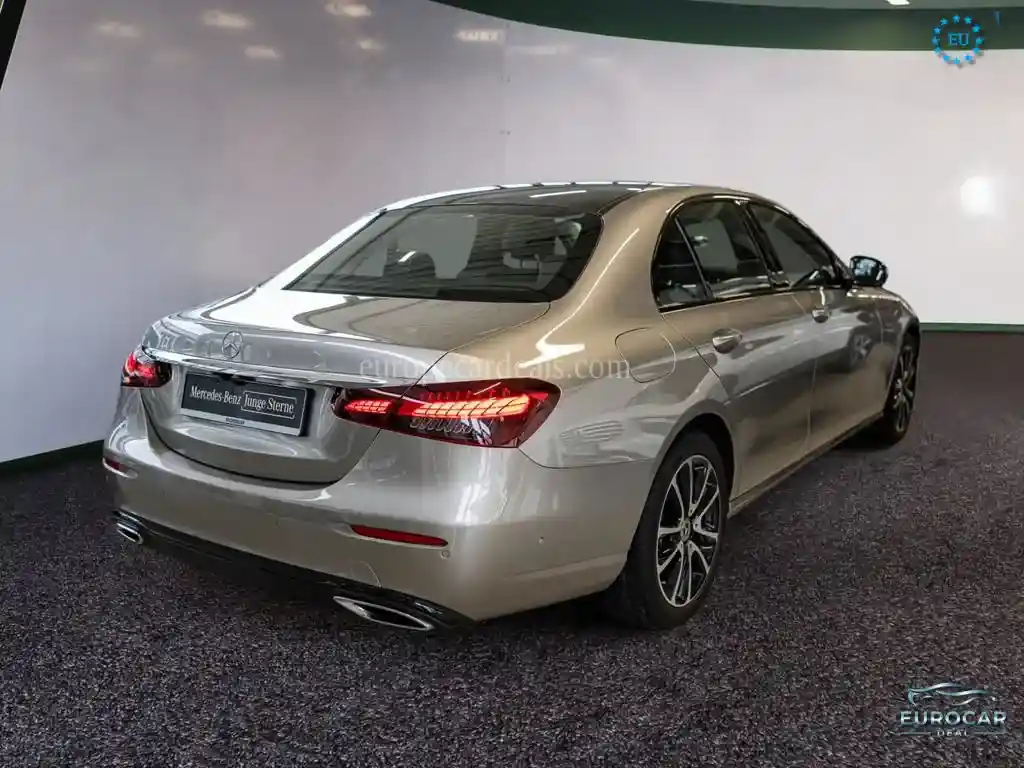 Mercedes-Benz E 400