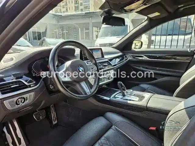 BMW 740