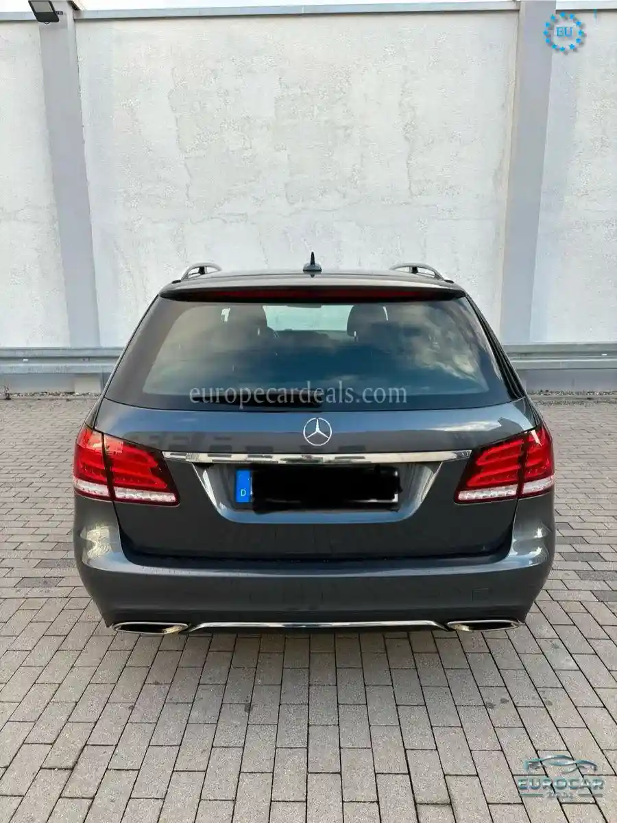 Mercedes-Benz E 220