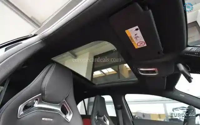 Mercedes-Benz A 35 AMG