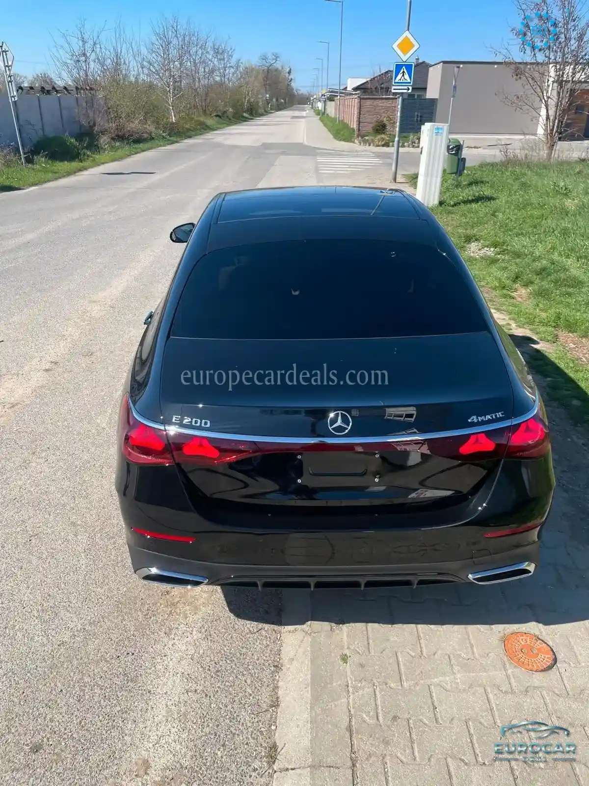 Mercedes-Benz E 200