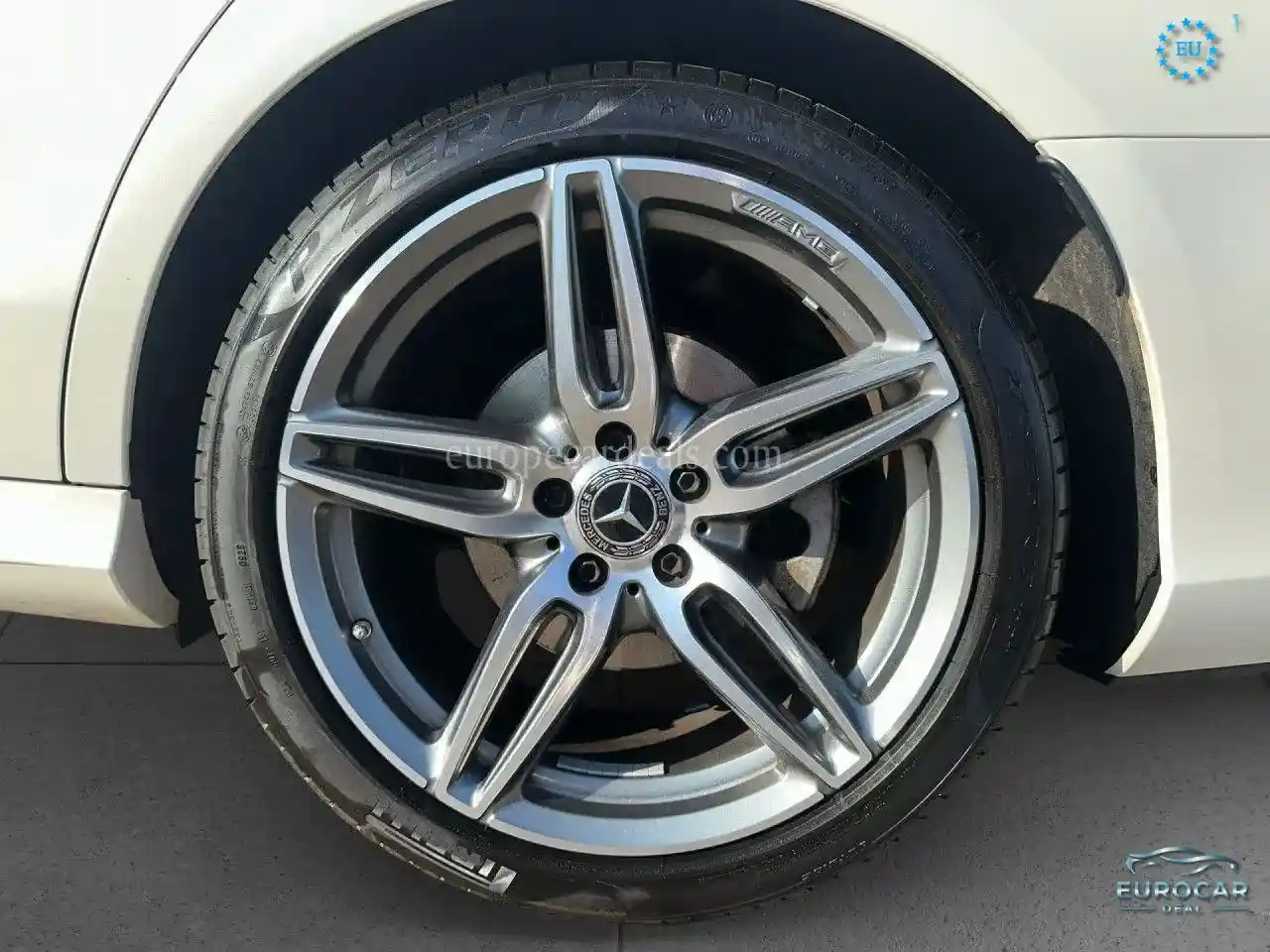 Mercedes-Benz E 300