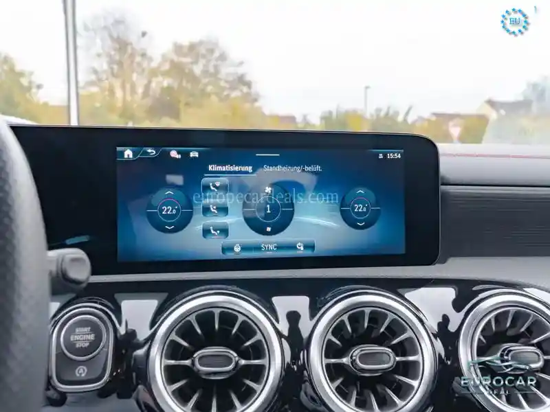 Mercedes-Benz CLA 200