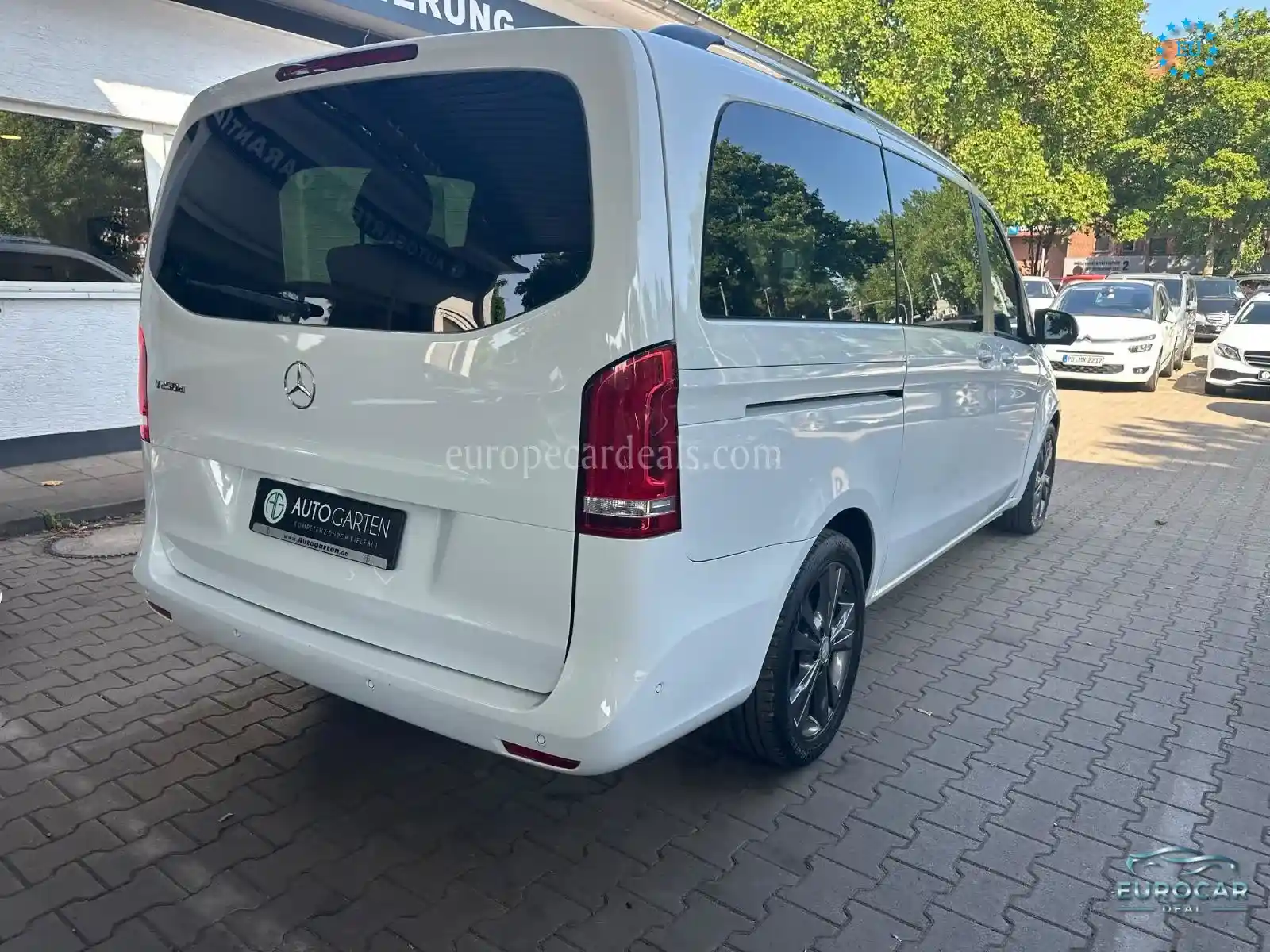 Mercedes-Benz V 250