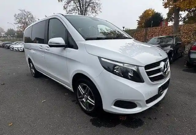 Mercedes-Benz V 200