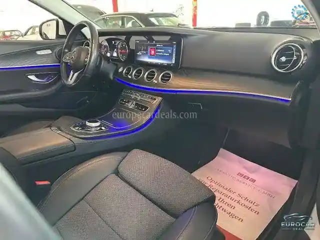Mercedes-Benz E 220