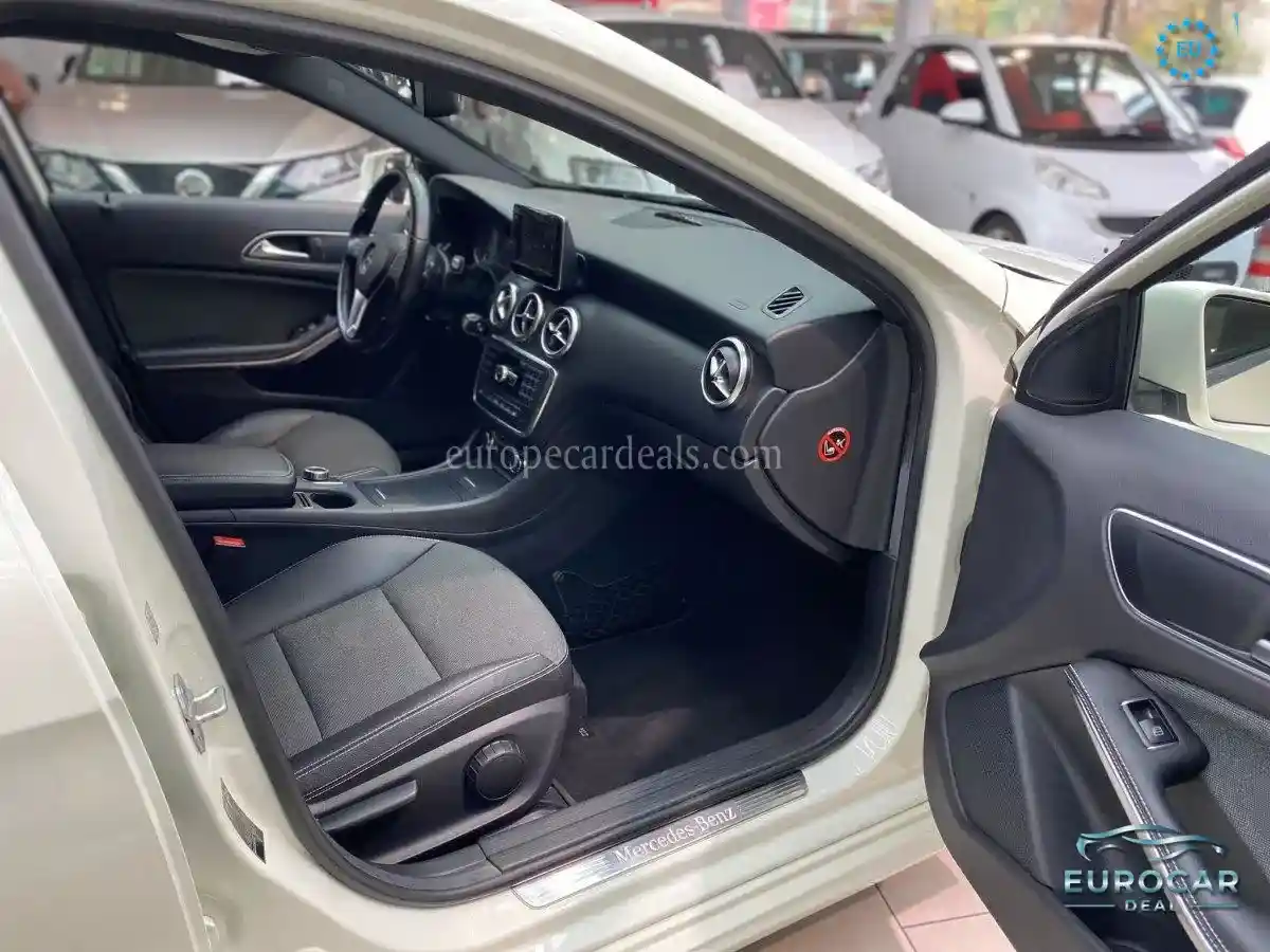 Mercedes-Benz A 180