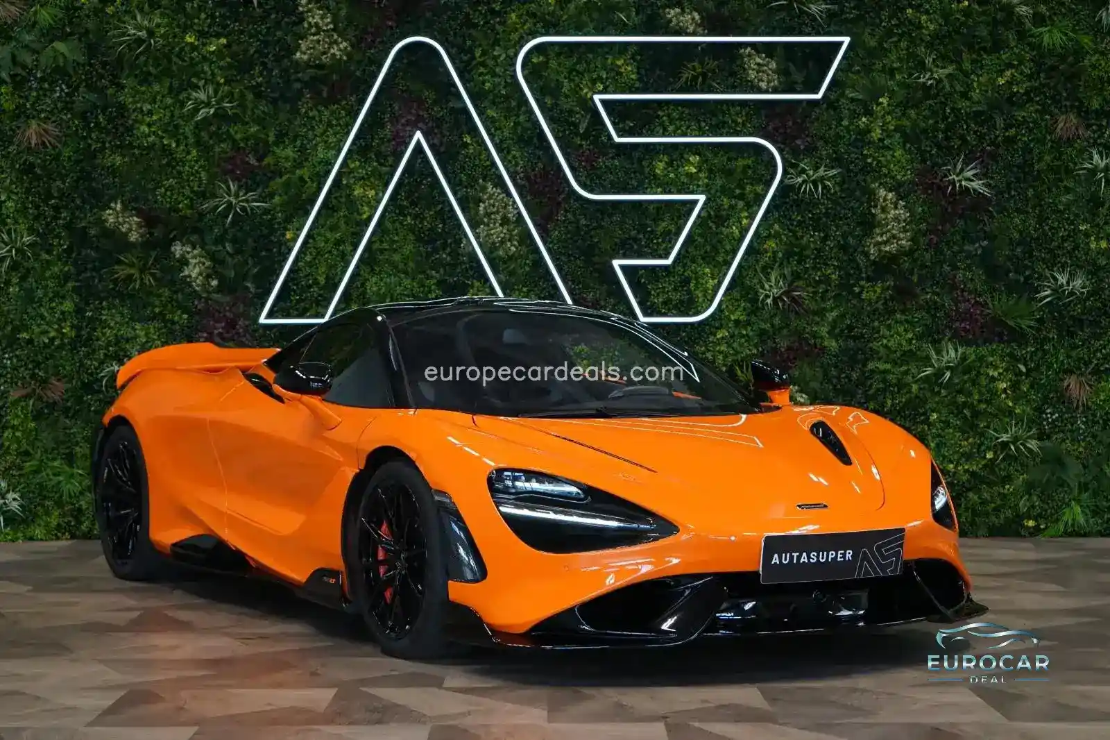 McLaren 765LT