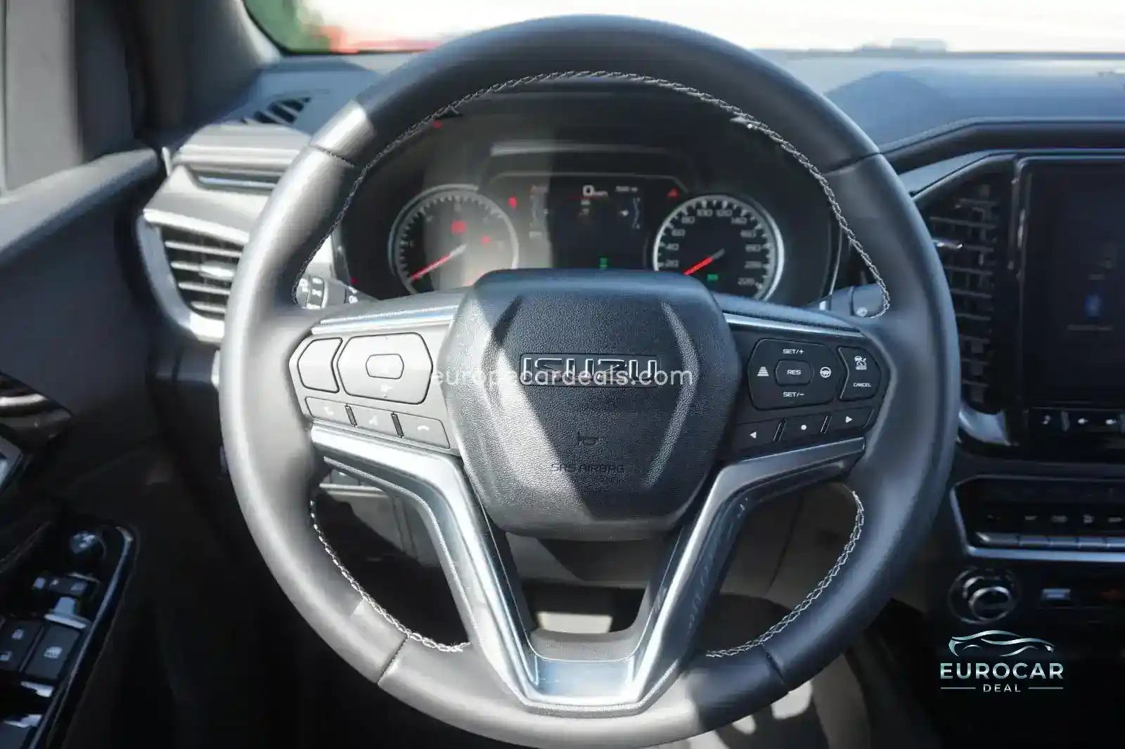 Double Cap 4WD V-Cross A/T *AKTION*