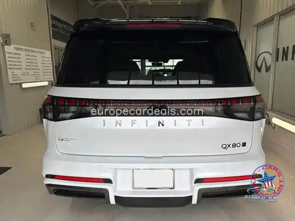 Infiniti QX80