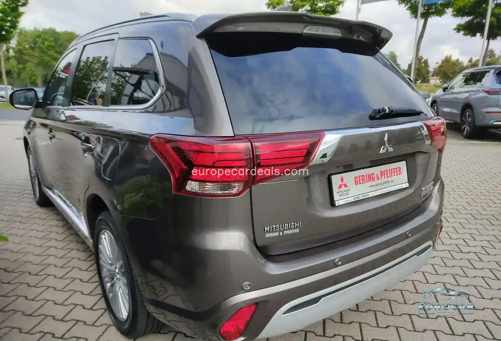 Mitsubishi Plug-in Hybrid Outlander