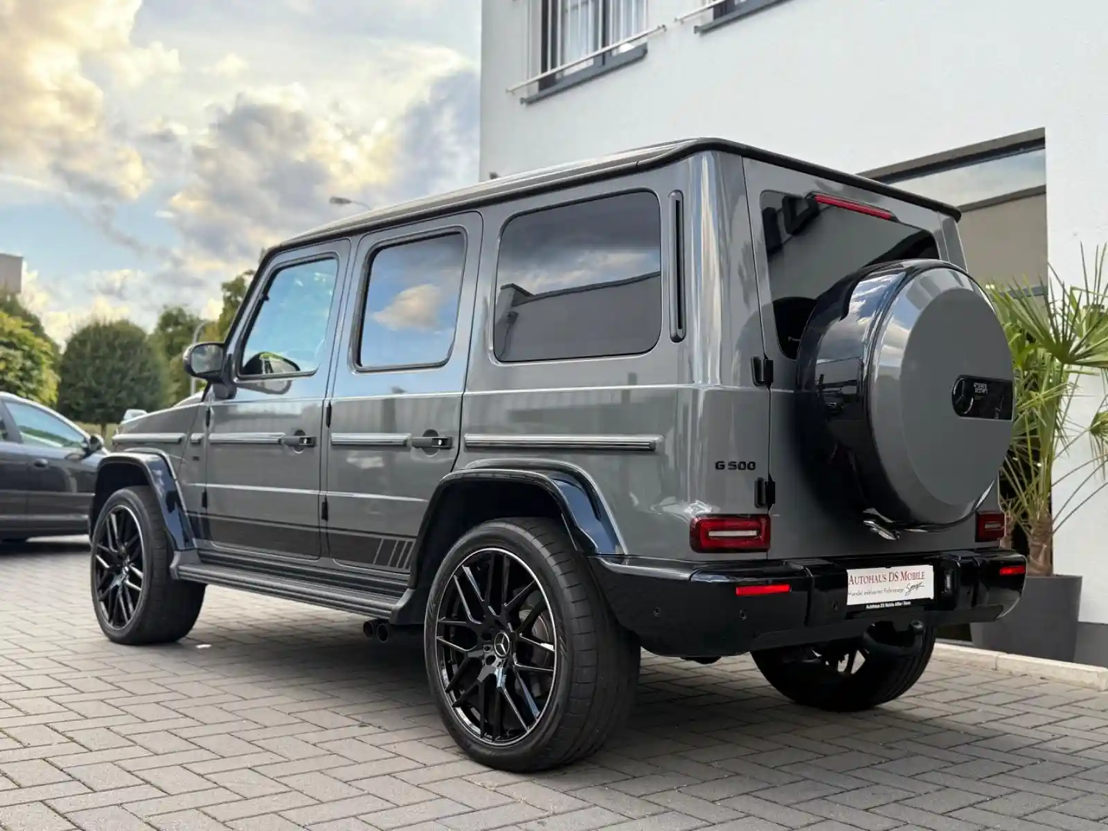 Mercedes-Benz G 500