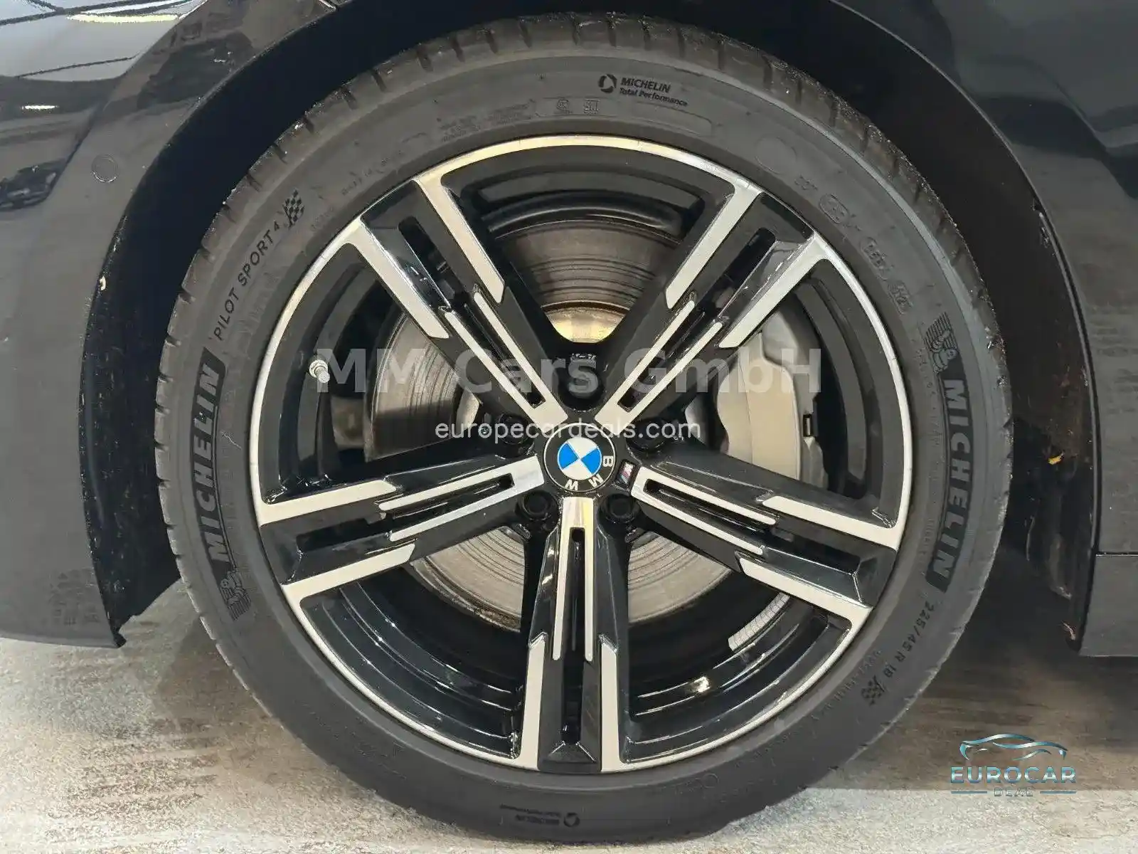 BMW 230