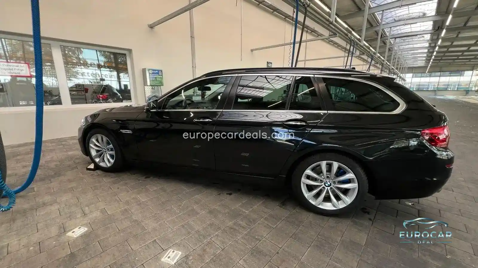 BMW 525