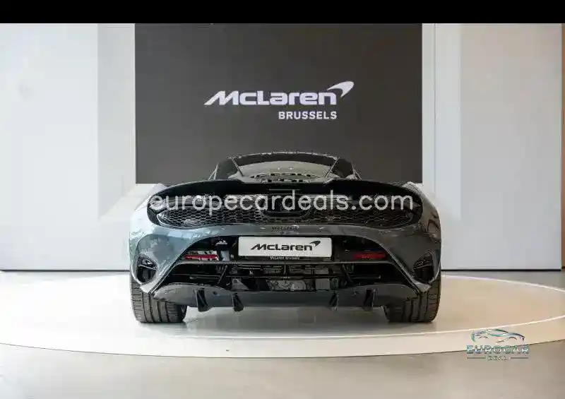 McLaren 750S