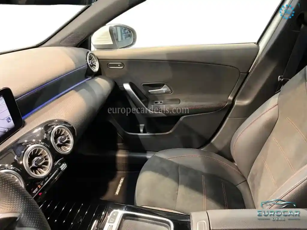 Mercedes-Benz A 220