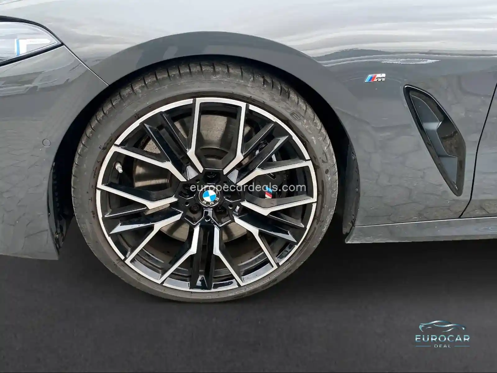 BMW 840