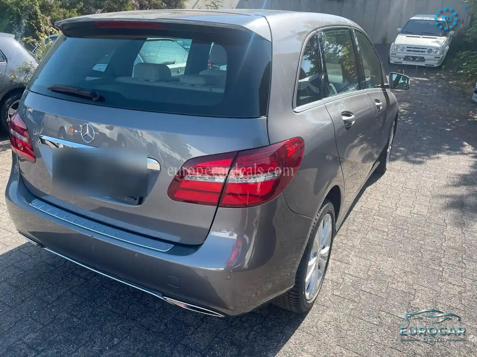 Mercedes-Benz B 220