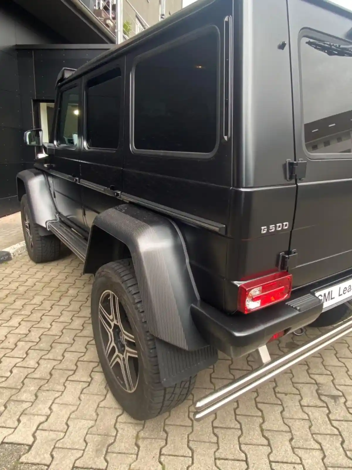 Mercedes-Benz G 500