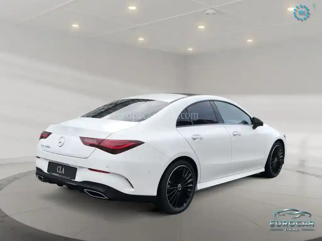 Mercedes-Benz CLA 220
