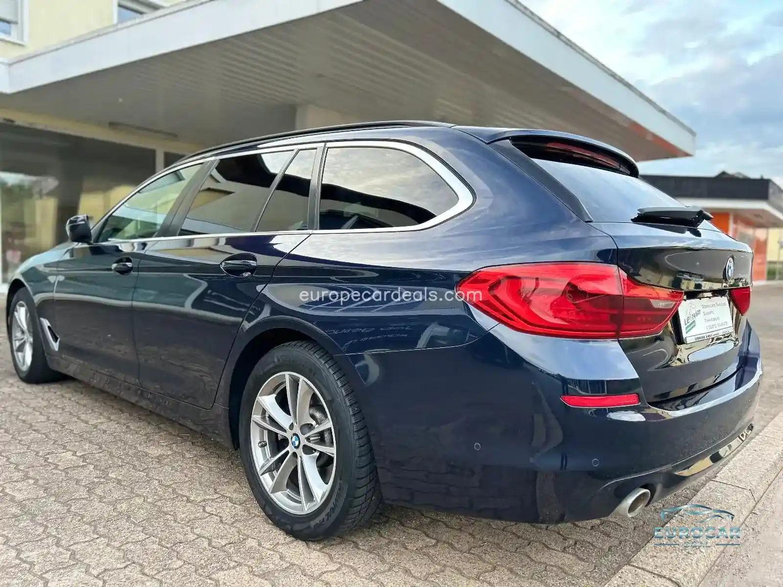 BMW 518