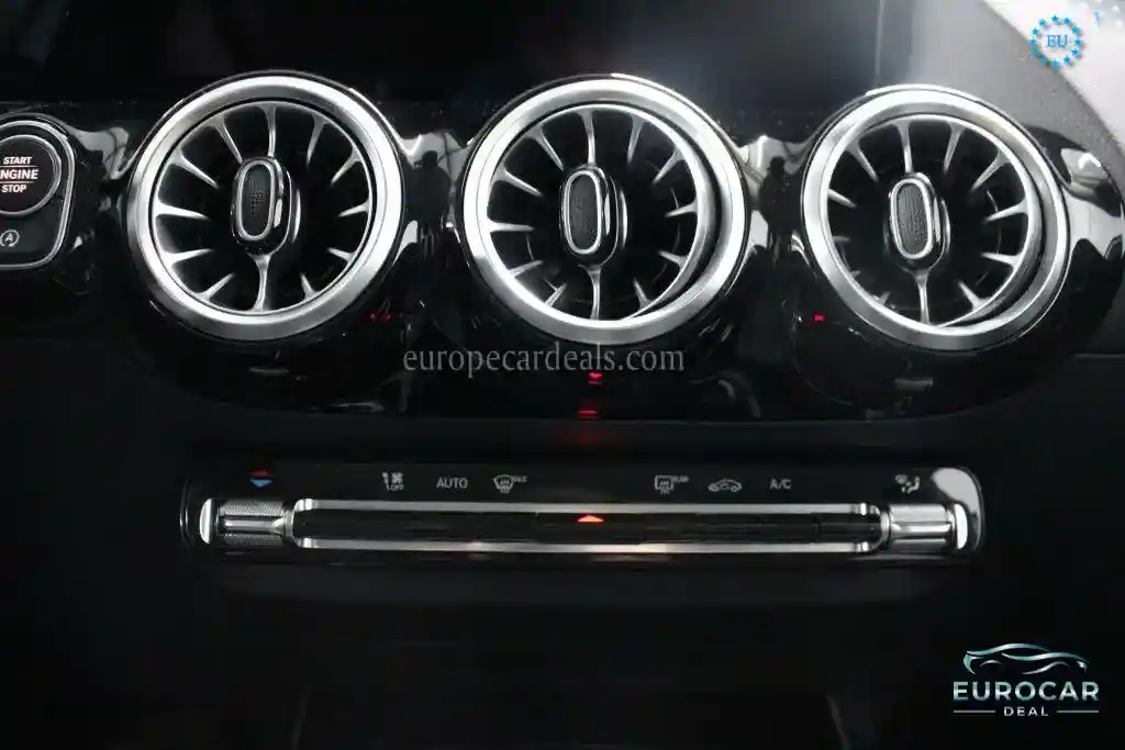 Mercedes-Benz B 220