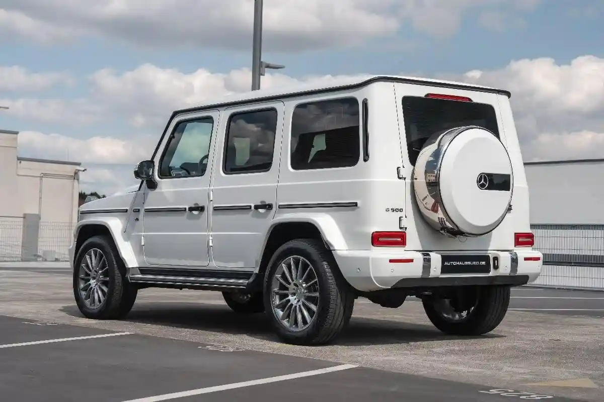 Mercedes-Benz G 500