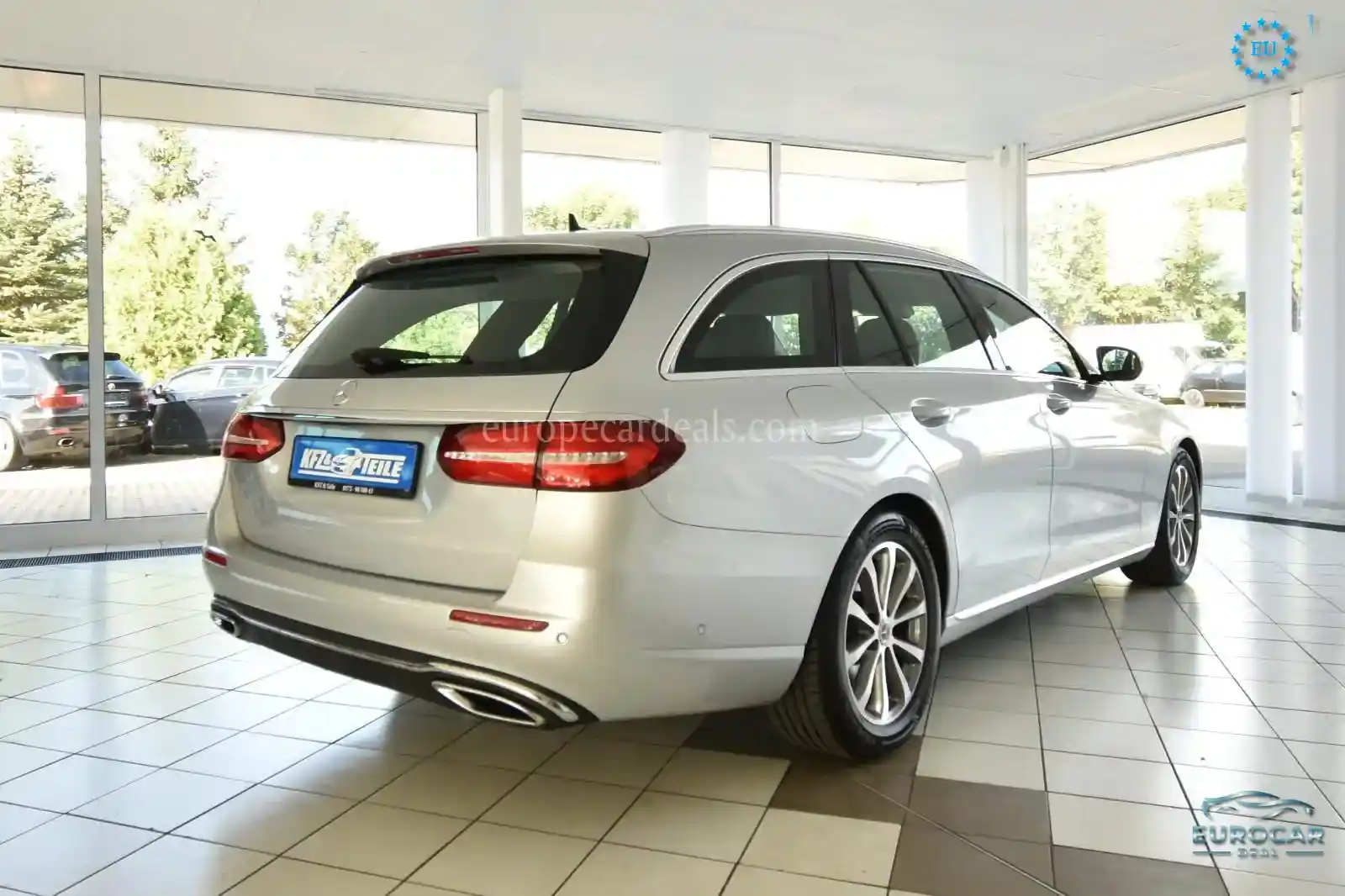Mercedes-Benz E 220