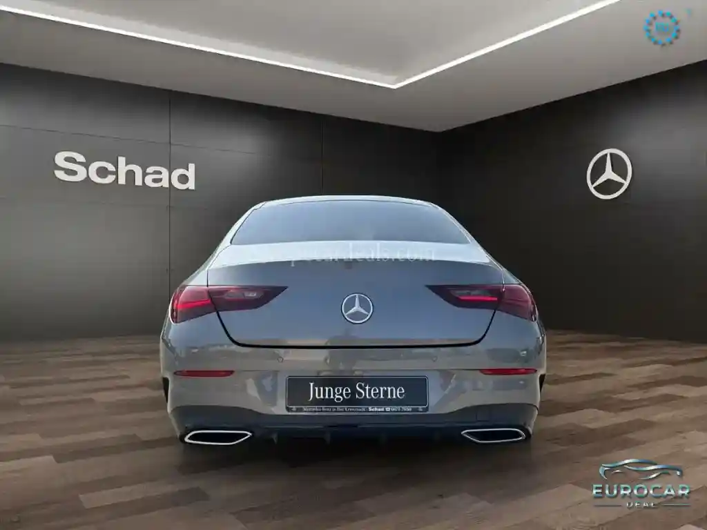 Mercedes-Benz CLA 200