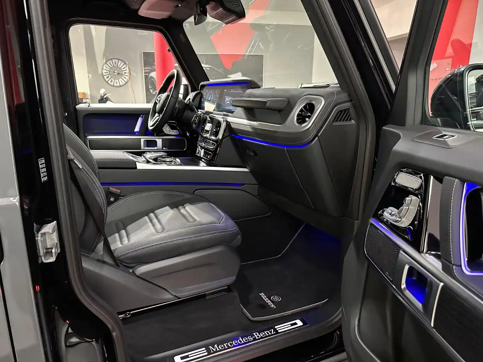Mercedes-Benz G 500