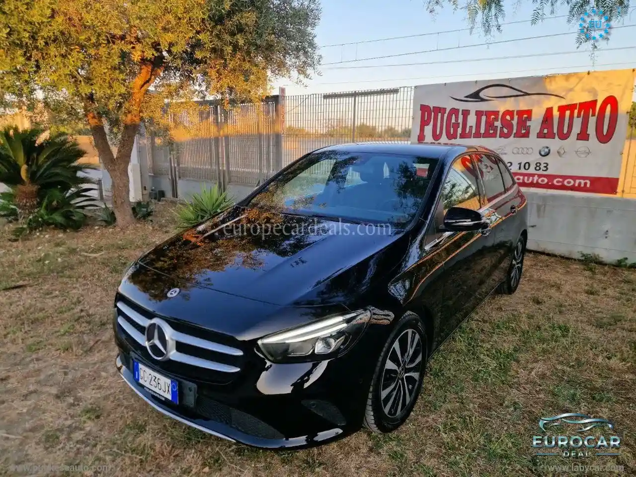 Mercedes-Benz B 180