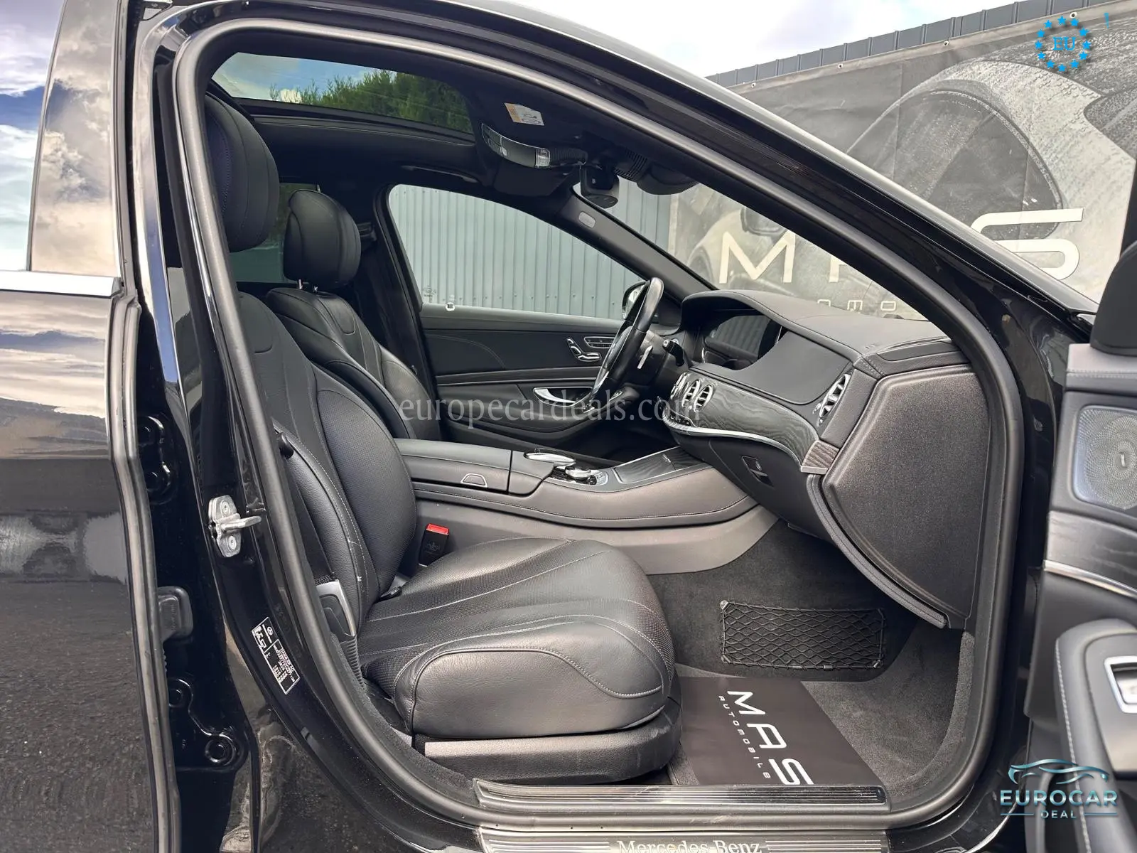 Mercedes-Benz S 560