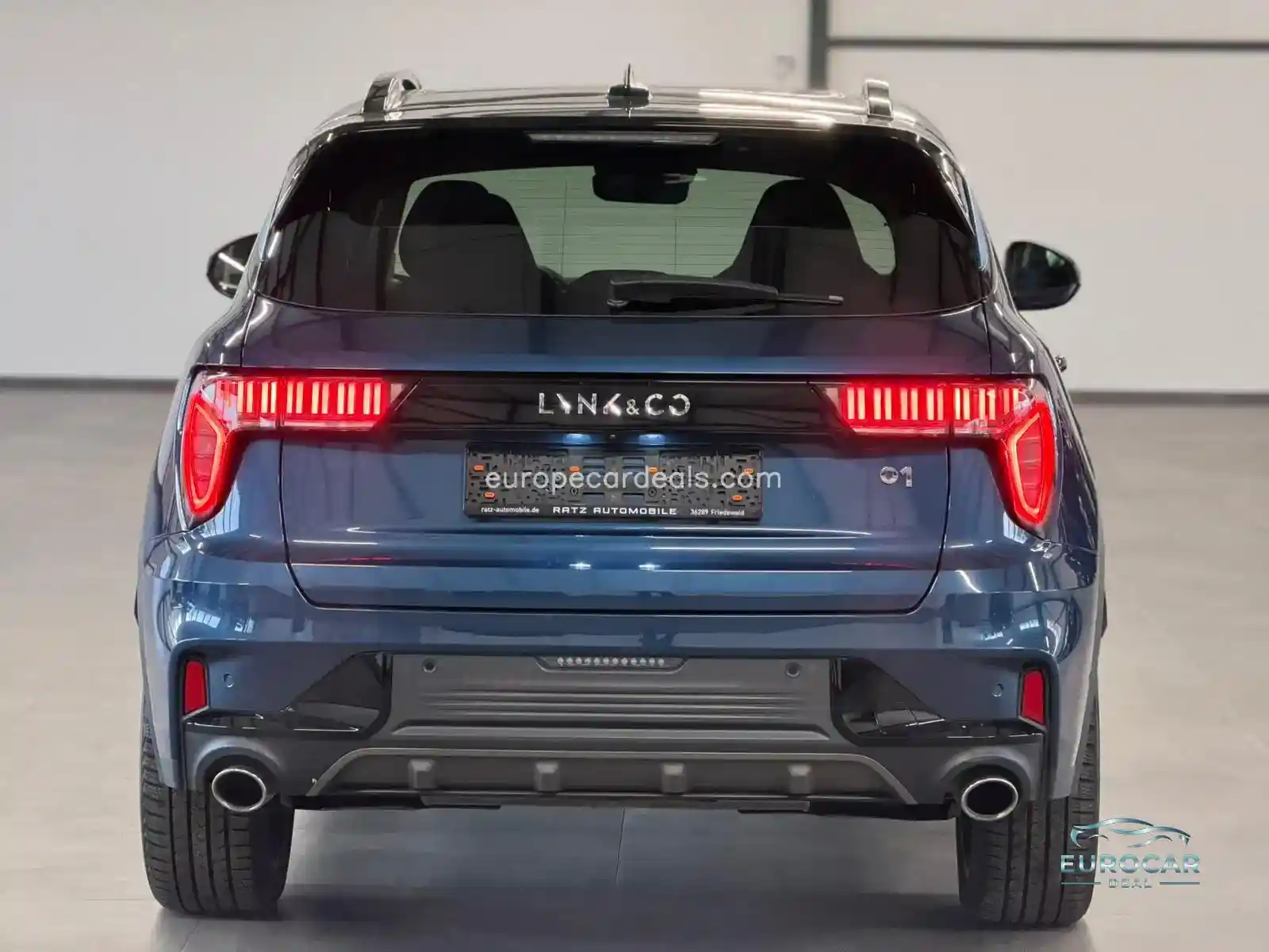 Lynk&Co 01
